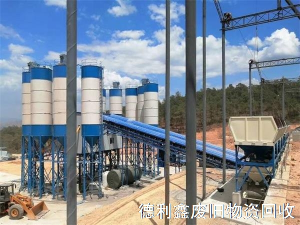 專業(yè)回收攪拌站設備，攪拌機回收，天津水泥攪拌回收